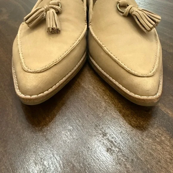 Sperry Saybrook Slip On Leather Loafers with tassel detail - Picture 4 of 11